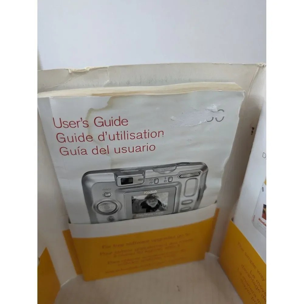 Kodak Easyshare‎ CX7430 4 MP Digital Camera with 3x Optical Zoom *For Parts*
